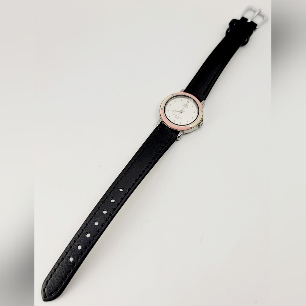 Vintage Casio LQ-960W Ladies Analog Watch – Rare JDM Pink & Cream Bezel – Japan - Picture 5 of 8